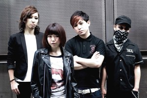 Cantoy, de izquierda a derecha: Catherine (g), miri-pow (v), Ken (d) & HAGA-Chan (b).